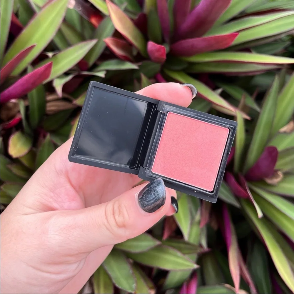 NWOT NARS Cosmetics Mini Blush • Orgasm